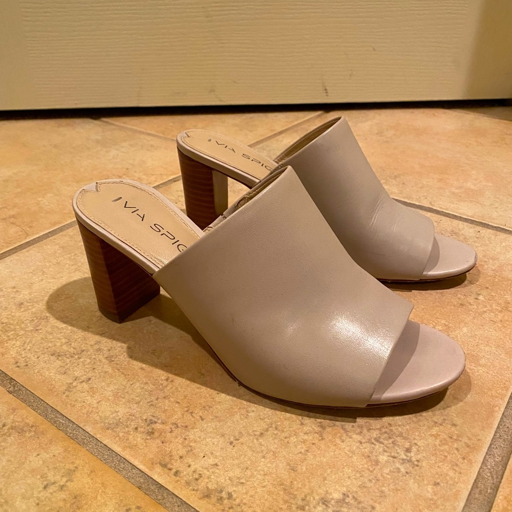 Via Spiga Wynola mules - beige, size 6.5